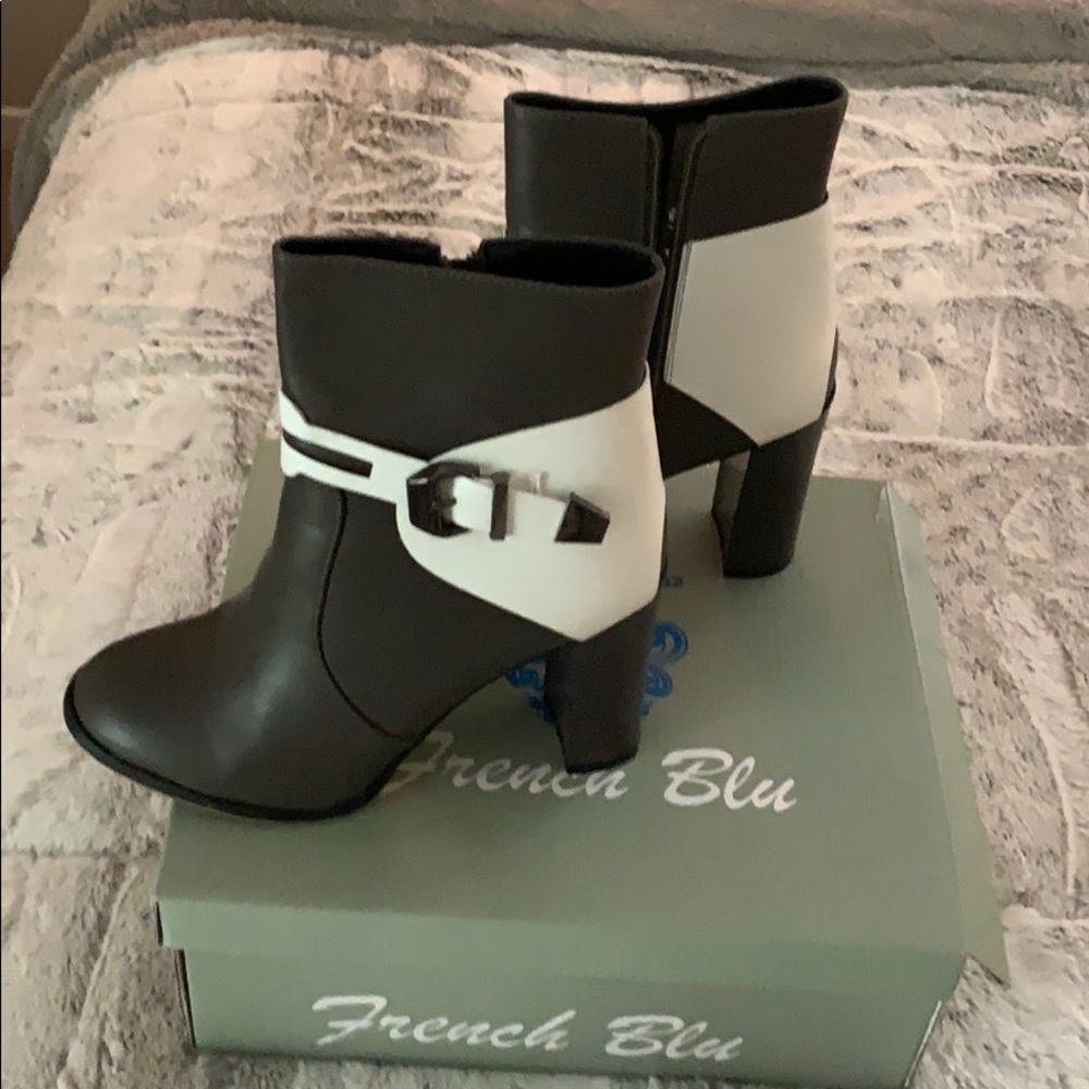 Grey booties - Picture 3 of 3